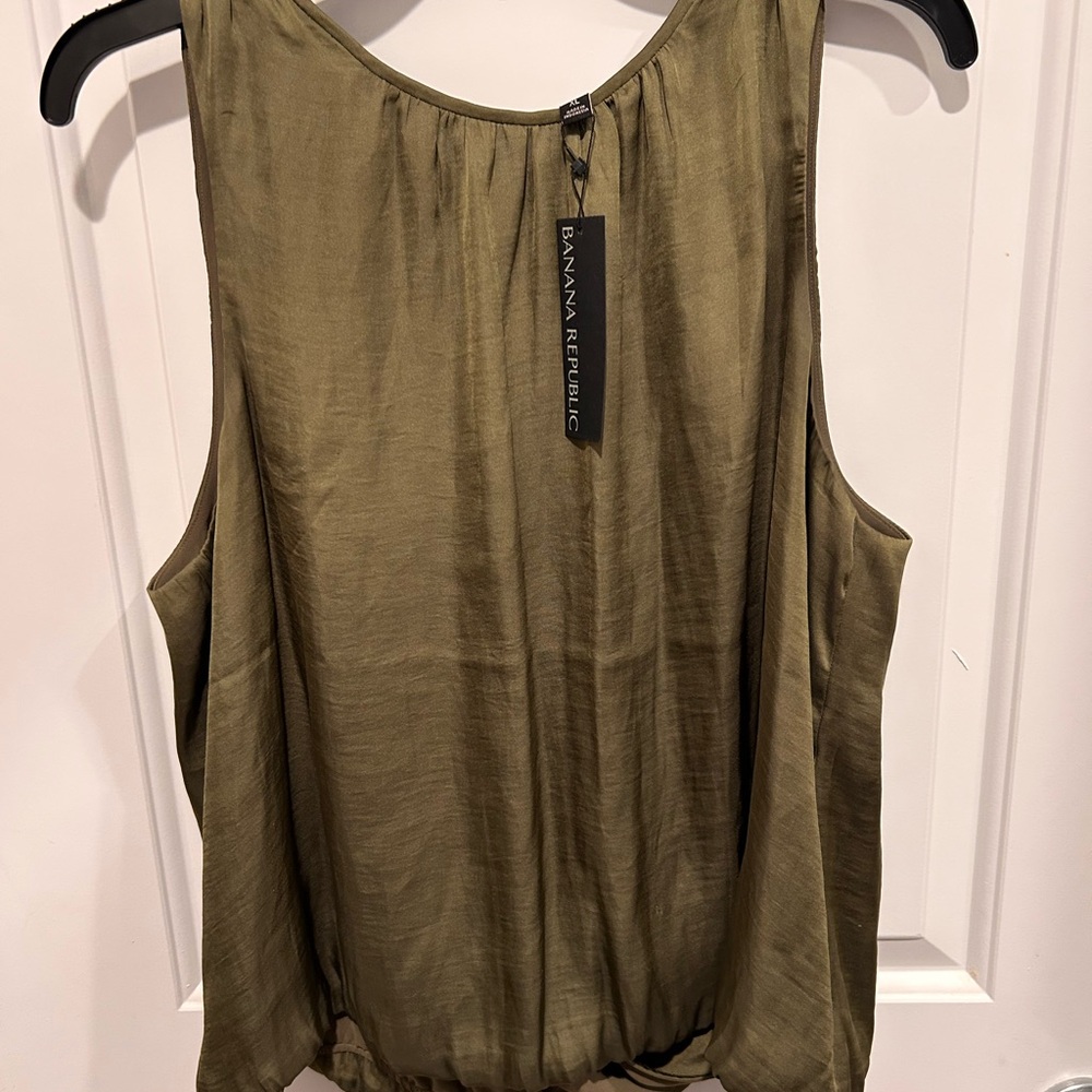 Banana Republic Sage Green Sleeveless Blouse